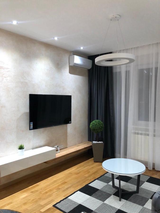 Lux Apartman 33 Kragujevac Ngoại thất bức ảnh